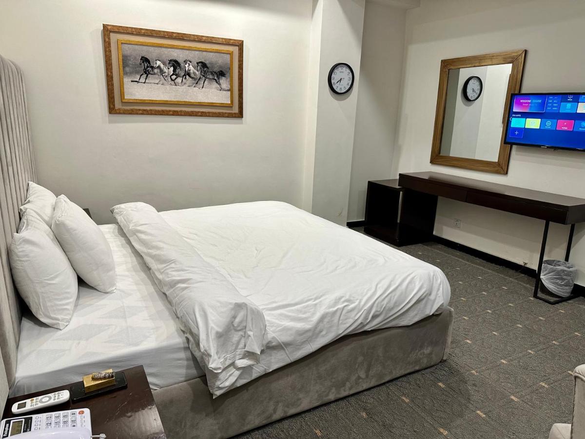 Mudan Hotel And Suite Исламабад Экстерьер фото